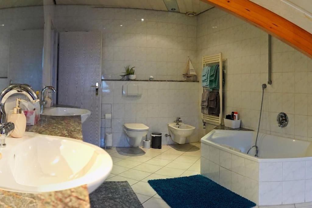 ויינהיים Grosse, Helle Wohnung Fuer Bis Zu 6 Personen מראה חיצוני תמונה